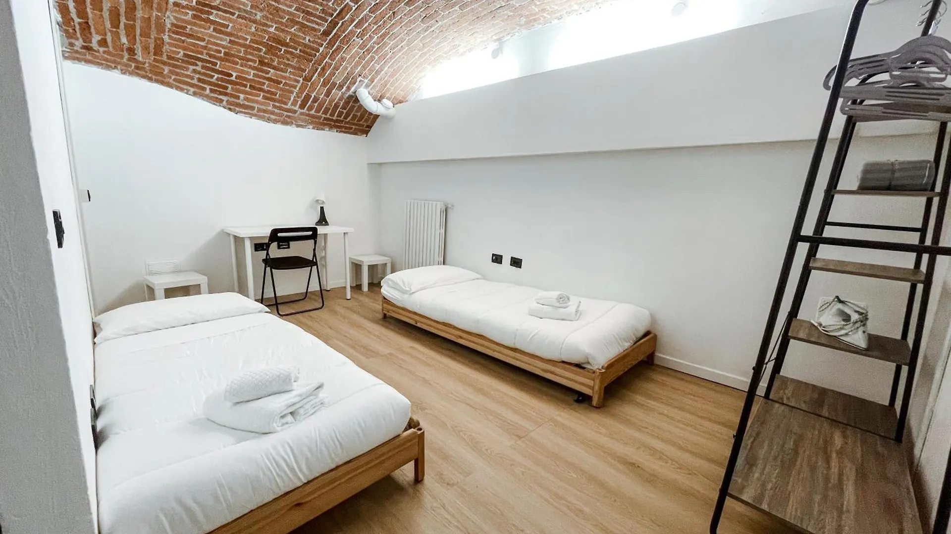 Watt Industrial Loft - Navigli District, Milano Apartment 0*, Milan